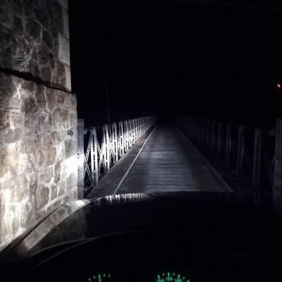 Pont suspendu de Budelière de nuit