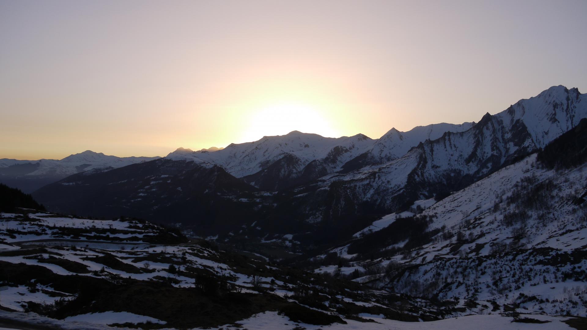 Levé de soleil sur les Pyrénées